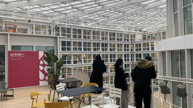 3 stagiaires dans les locaux de PariSanté Campus